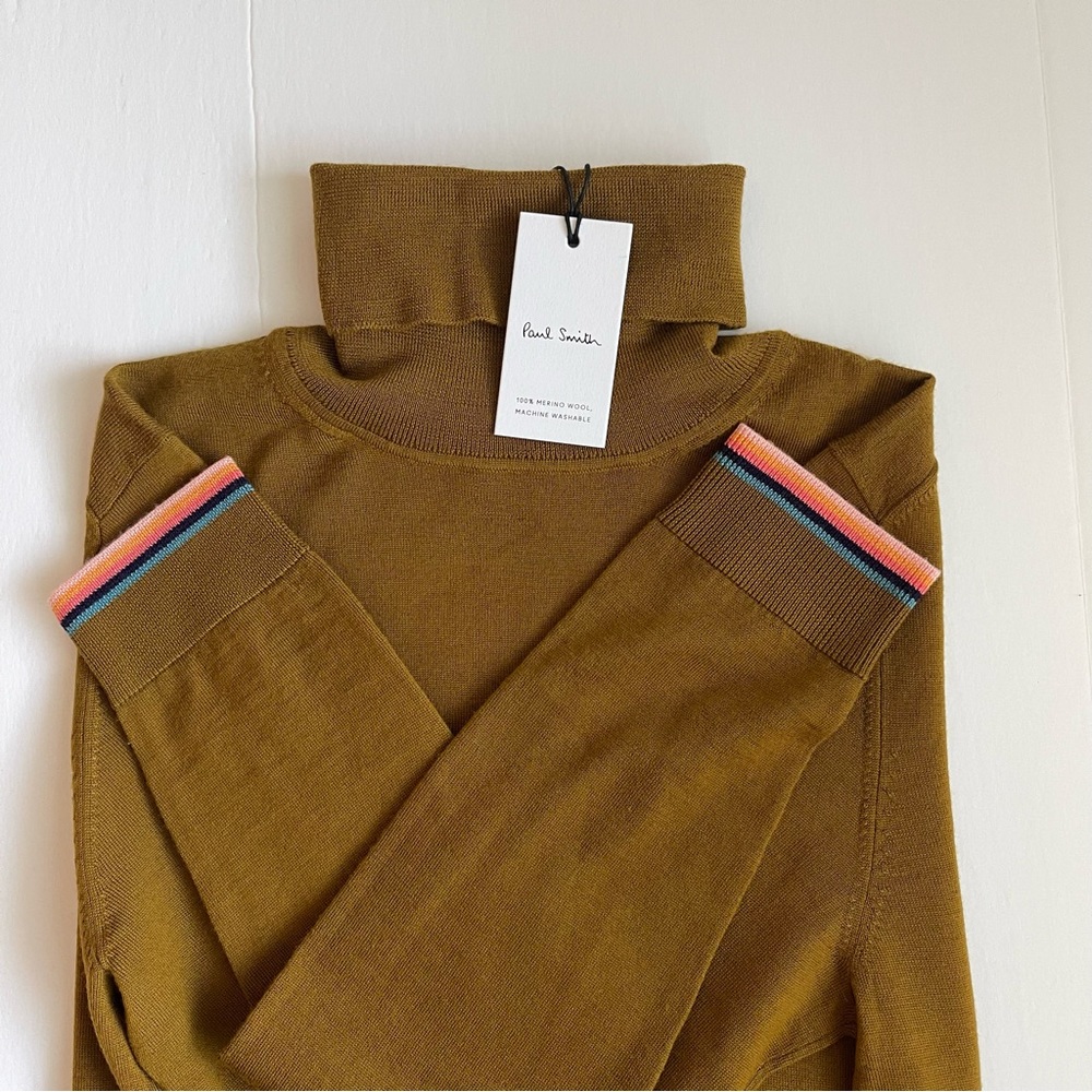 Paul Smith 100% Merino Wool Green Sweater in Medium.